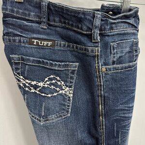 NWOT Cowgirl Tuff jeans. Sequin trim along outside hem. 🌟 27 x 33